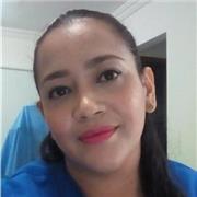 Profesional del área de la salud que imparte clases a niños de primaria y prescolar